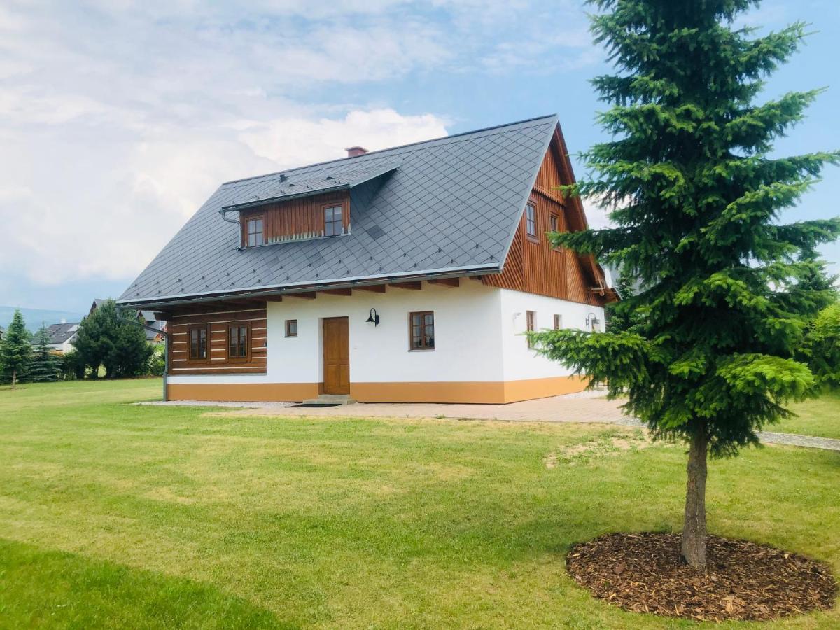 Roubenka Adel Villa Vrchlabí Buitenkant foto